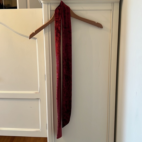 Women's Vintage Accessory Skinny Scarf & Wrap - Picture 5 of 9